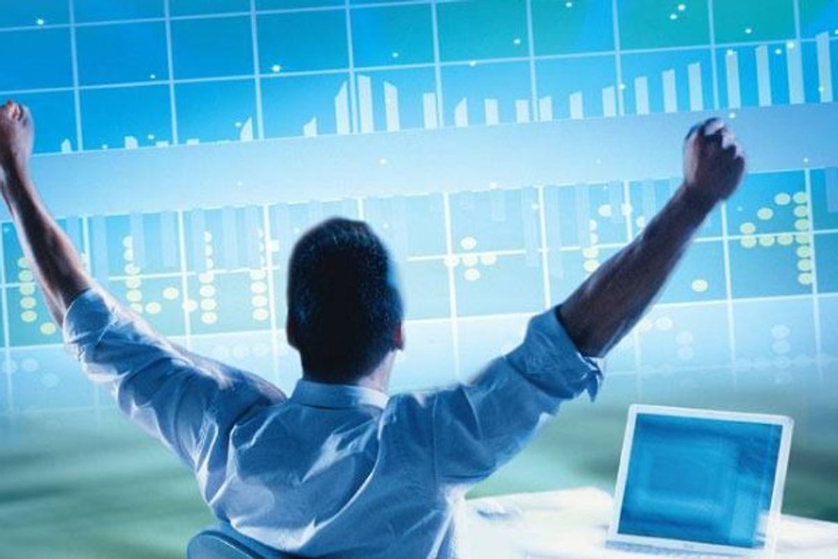 HOW TO BUILD A RECESSION PROOF CAREER… - Article thumbnail